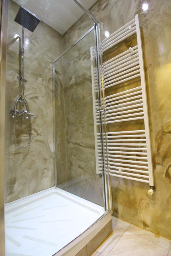 Private Quad Bedroom With Bathroom Rf3 Wien Eksteriør bilde