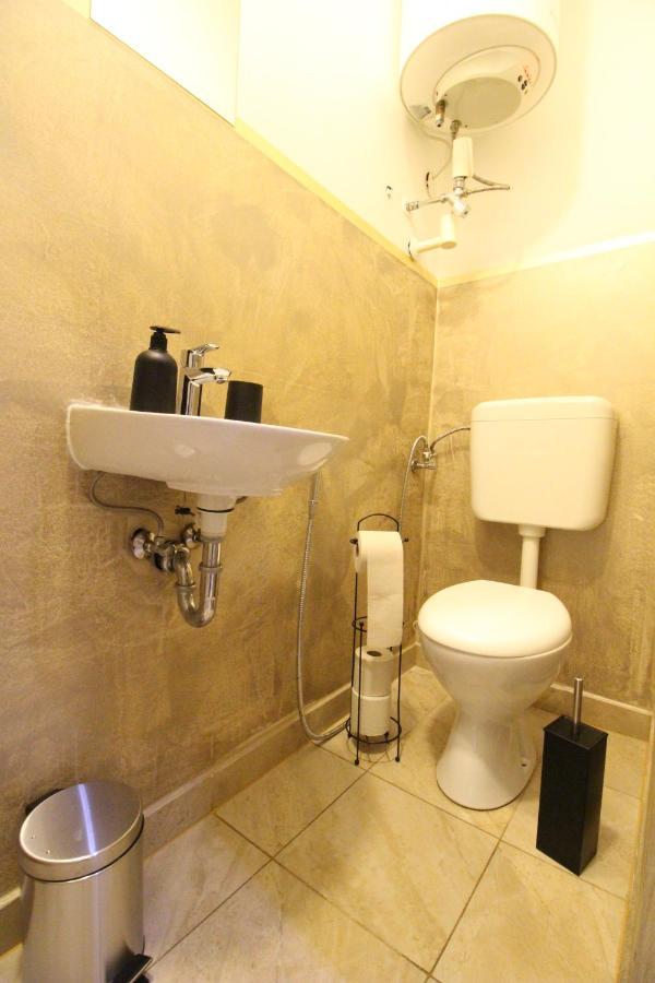 Private Quad Bedroom With Bathroom Rf3 Wien Eksteriør bilde