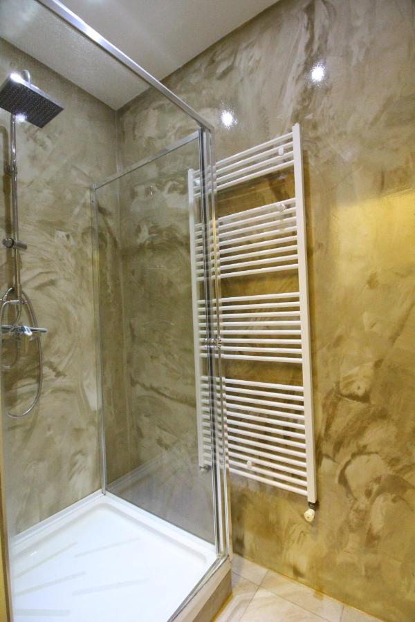 Private Quad Bedroom With Bathroom Rf3 Wien Eksteriør bilde