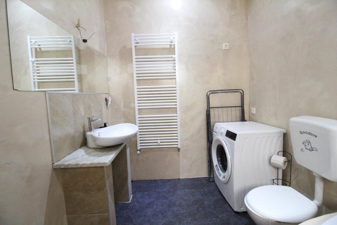 Private Quad Bedroom With Bathroom Rf3 Wien Eksteriør bilde