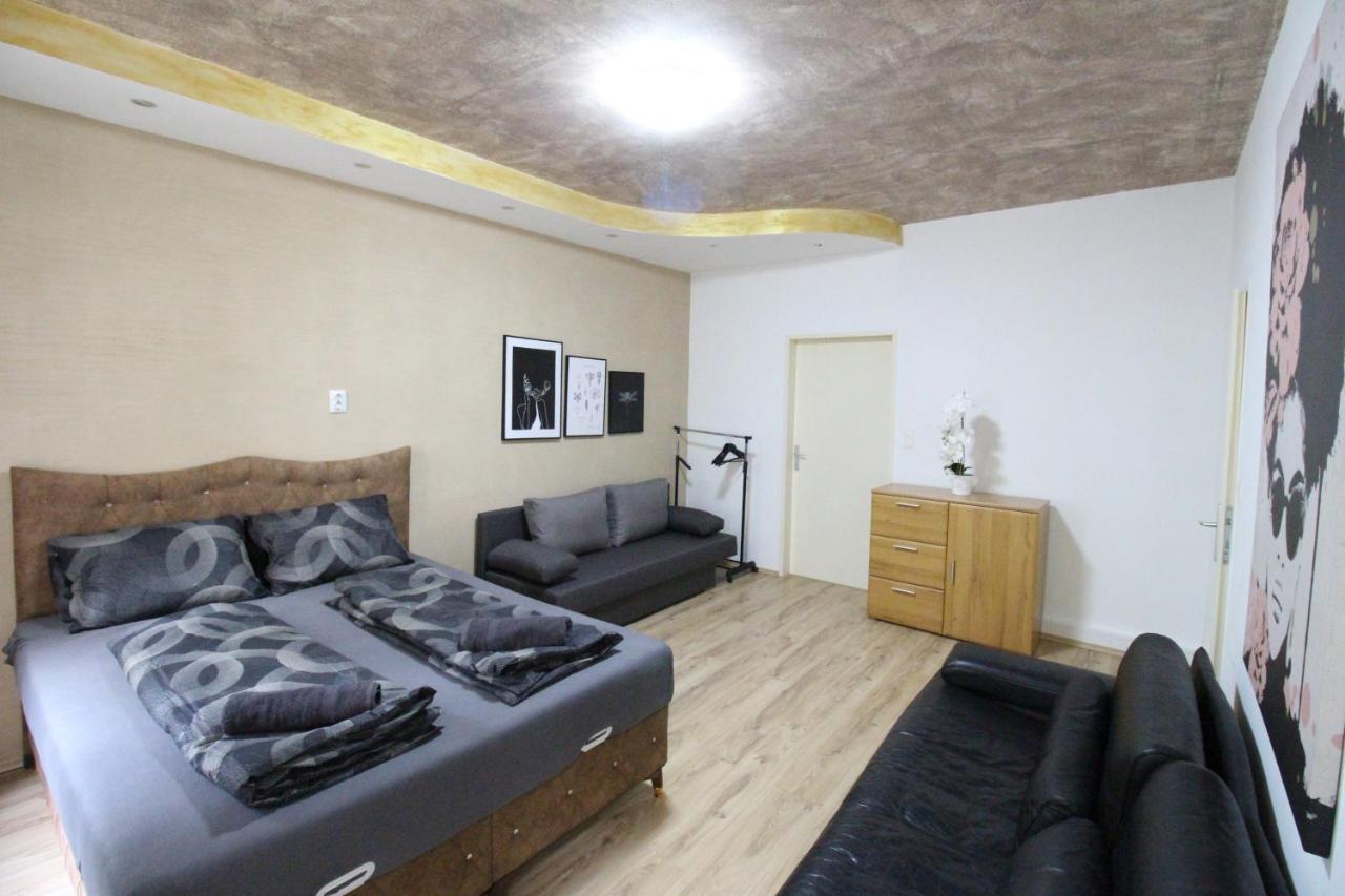 Private Quad Bedroom With Bathroom Rf3 Wien Eksteriør bilde
